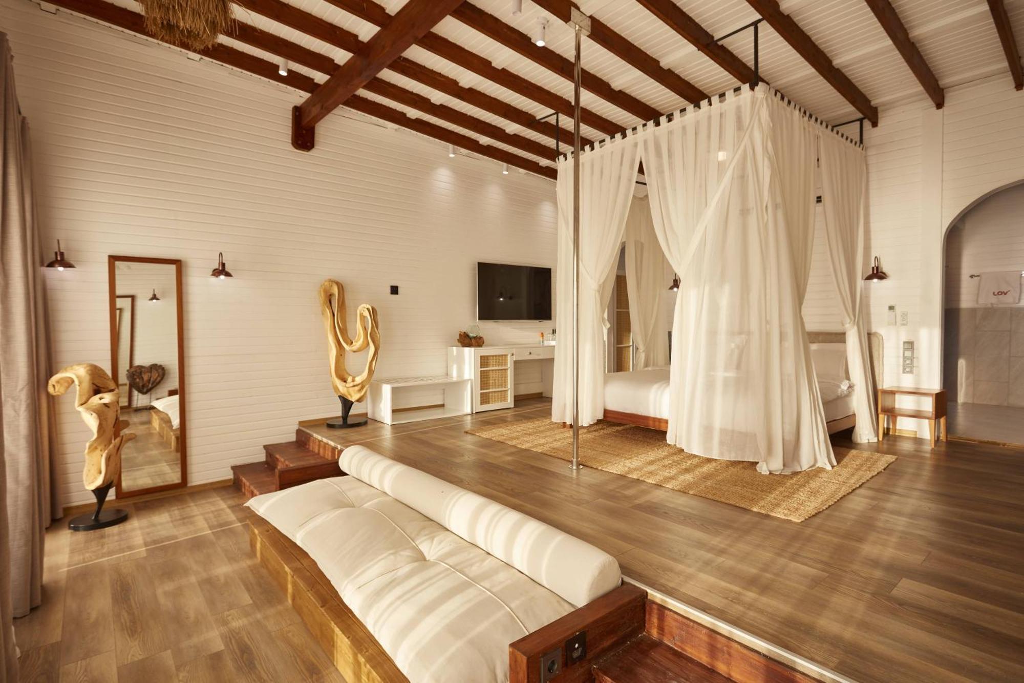 Lov Faralya Adults Only Hotel ภายนอก รูปภาพ